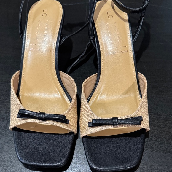 LC Lauren Conrad Black and Tan Heeled Sandals - Picture 1 of 3